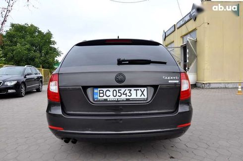 Skoda Superb 2011 - фото 10