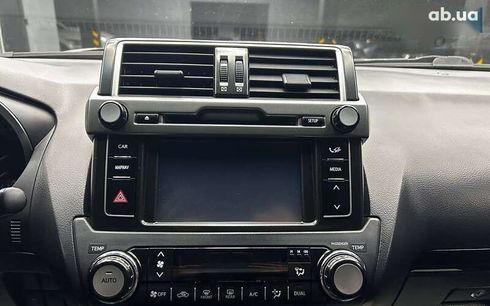 Toyota Land Cruiser Prado 2015 - фото 16