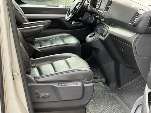 Peugeot Traveller 2017 серый - фото 70