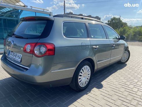 Volkswagen Passat Variant 2006 серый - фото 5