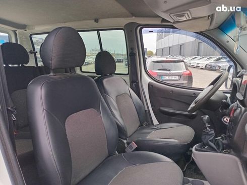 Fiat Doblo 2008 белый - фото 23