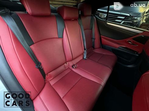 Lexus ES 2020 - фото 15