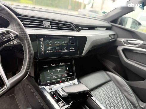 Audi E-Tron 2021 - фото 15