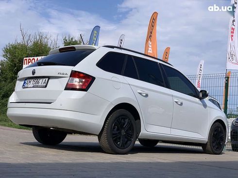 Skoda Fabia 2017 - фото 14