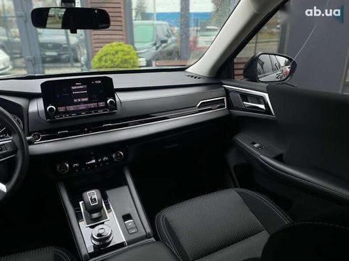 Mitsubishi Outlander 2021 - фото 9