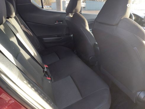 Toyota C-HR 2018 красный - фото 5