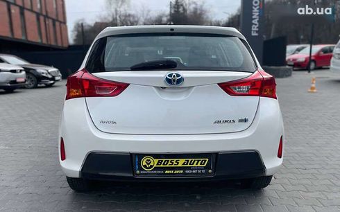 Toyota Auris 2014 - фото 5