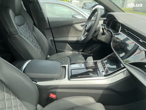 Audi Q8 2022 - фото 7