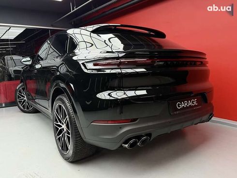 Porsche Cayenne Coupe 2025 - фото 19
