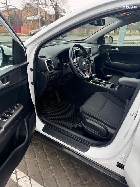 Kia Sportage 2021 белый - фото 5