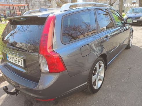 Volvo V50 2011 - фото 4