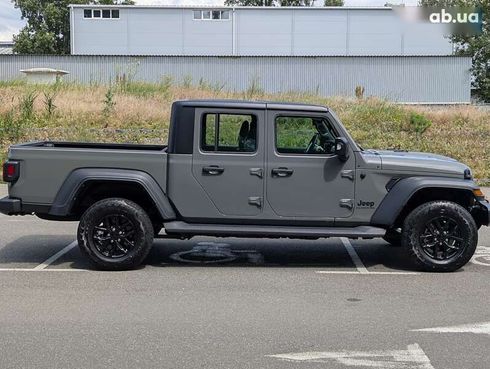 Jeep Gladiator 2022 - фото 24