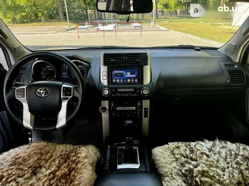 Toyota Land Cruiser Prado 2010 - фото 17