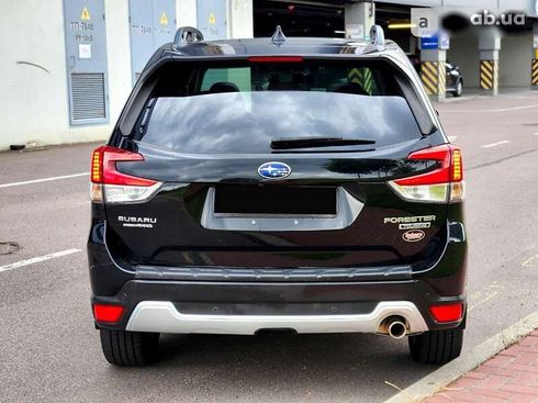 Subaru Forester 2020 - фото 8