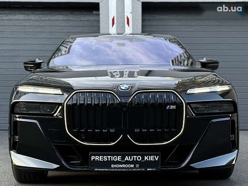 BMW i7 2025 - фото 8