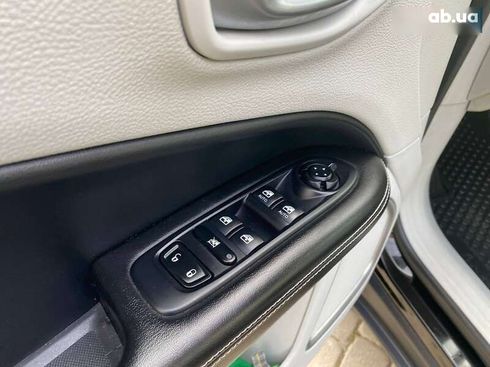 Jeep Compass 2017 - фото 12