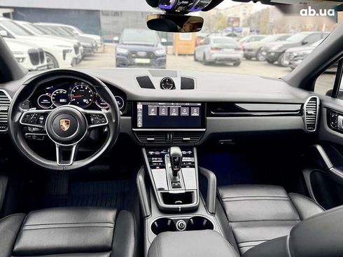 Porsche Cayenne 2018 - фото 27