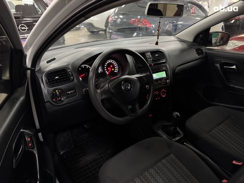 Volkswagen Polo 2017 белый - фото 3