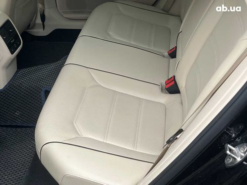 Volkswagen Passat 2018 черный - фото 24
