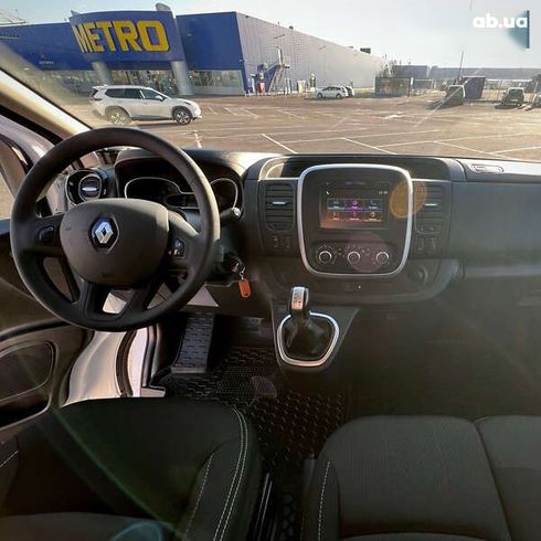 Renault Trafic 2020 - фото 22