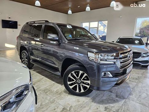 Toyota Land Cruiser 2016 - фото 28