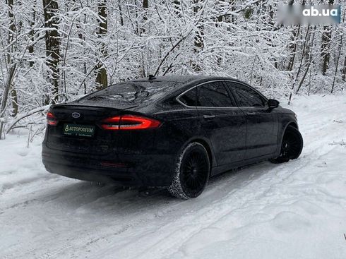 Ford Fusion 2020 - фото 4