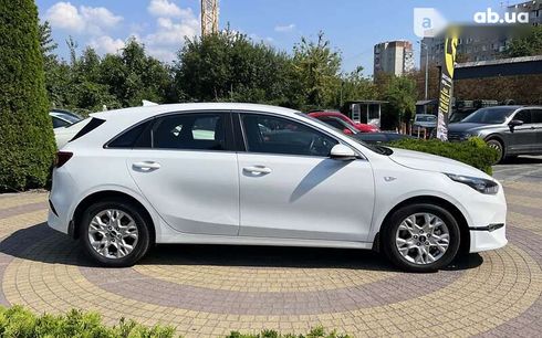 Kia Cee'd 2022 - фото 8