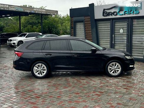 Skoda Octavia 2020 - фото 18