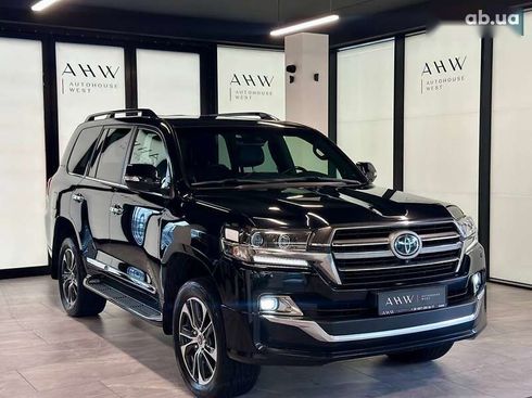 Toyota Land Cruiser 2020 - фото 8