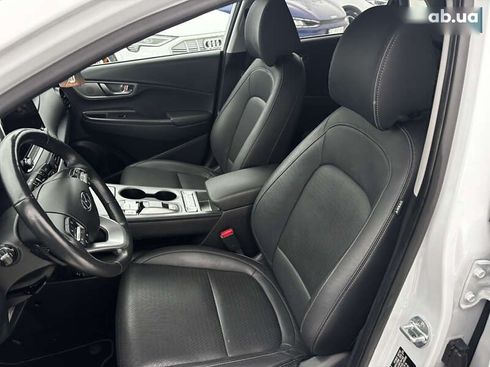 Hyundai Kona Electric 2021 - фото 15