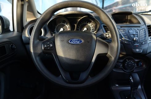 Ford Fiesta 2018 серый - фото 15