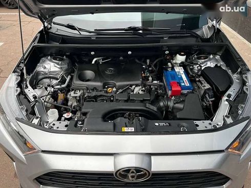 Toyota RAV4 2021 - фото 25