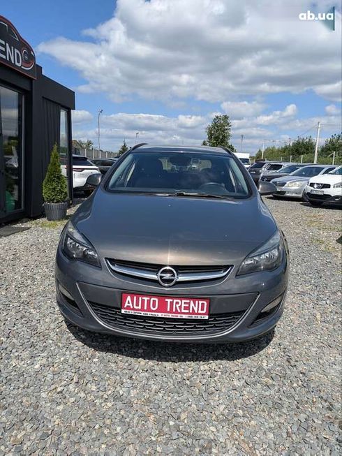 Opel Astra 2014 - фото 2