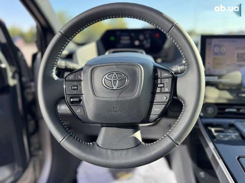 Toyota bZ 2025 - фото 17