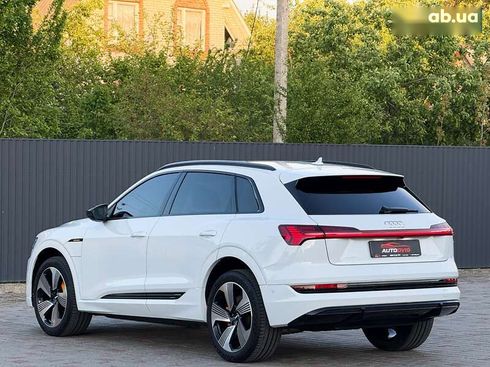 Audi E-Tron 2020 - фото 6