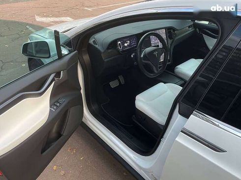 Tesla Model X 2020 - фото 28