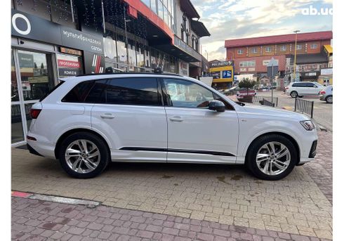 Audi Q7 2020 - фото 5