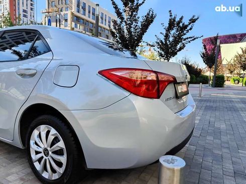 Toyota Corolla 2019 - фото 15