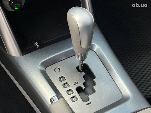 Subaru Forester 2012 красный - фото 19
