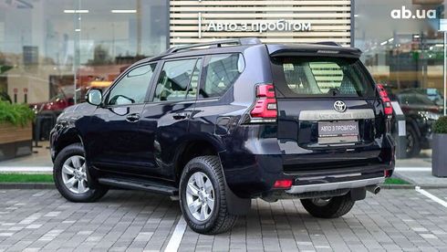 Toyota Land Cruiser Prado 2019 - фото 2