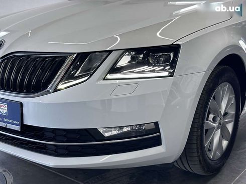 Skoda Octavia 2019 - фото 8