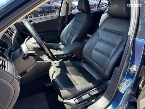 Volkswagen Jetta 2017 синий - фото 14