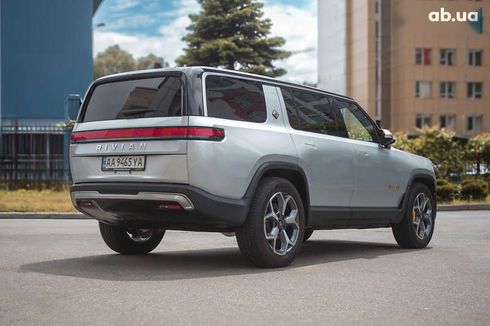 Rivian R1S 2023 - фото 7