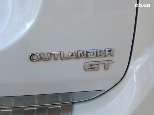 Mitsubishi Outlander 2015 белый - фото 6
