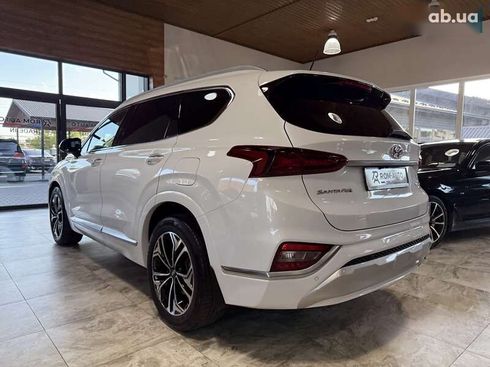 Hyundai Santa Fe 2020 - фото 8