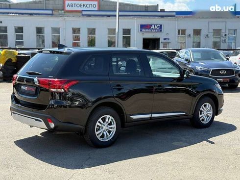 Mitsubishi Outlander 2020 - фото 10