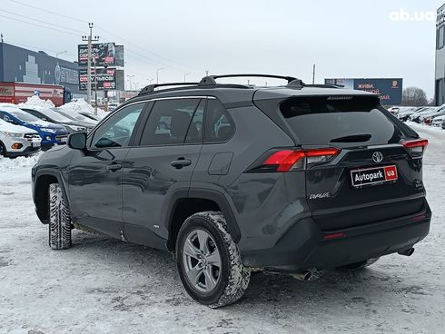 Toyota RAV4 2025 серый - фото 9