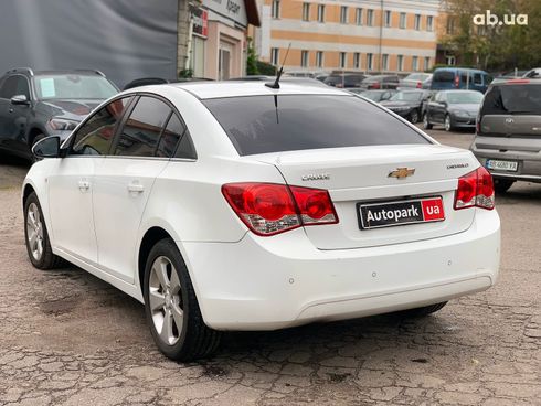 Chevrolet Cruze 2012 белый - фото 7
