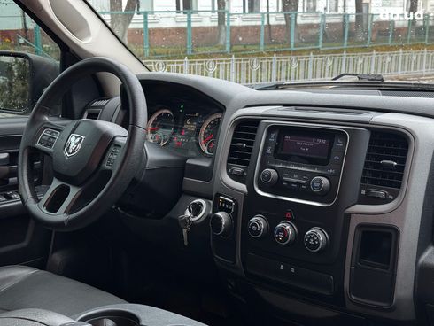Dodge Ram 2016 серый - фото 81