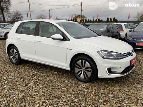Volkswagen e-Golf 2020 - фото 13